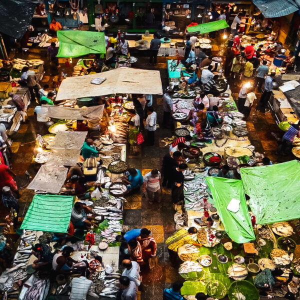 হাটে বাজারে